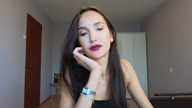 Snapshot of Lillian-Clark chatting on 09/27/25, 11:15 Lillian-Clark online show from 09/27/25, 11:15