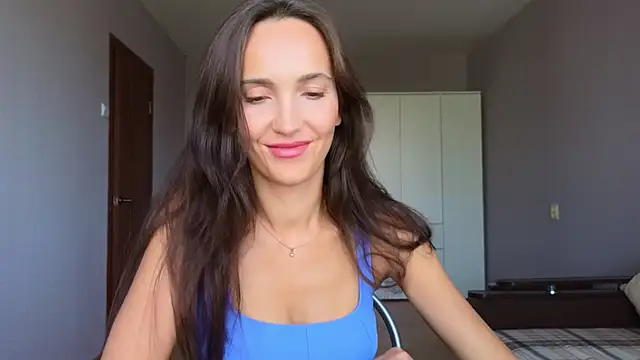 Lillian-Clark online show from 04/18/26, 10:41