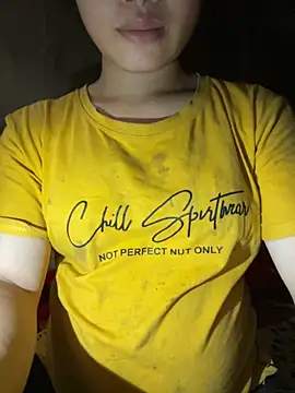 Snapshot of Van_xx chatting on 09/24/25, 06:28 Van xx online show from 09/24/25, 06:28