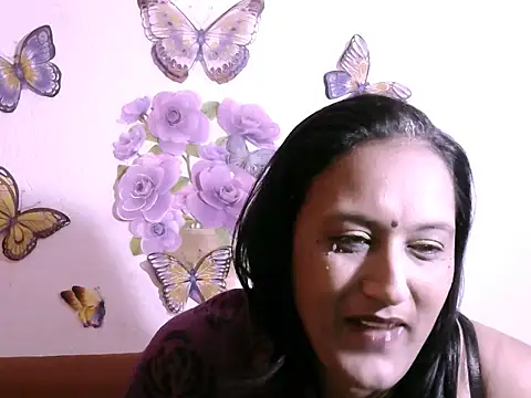 Snapshot of Indiansexyboobs18 chatting on 09/18/25, 07:32 Indiansexyboobs18 online show from 09/18/25, 07:32