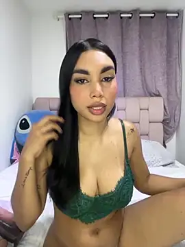 karolaalcendra online show from 11/19/25, 04:34