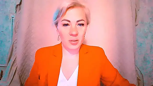 EmmaCat  online show from 09/28/25, 04:51