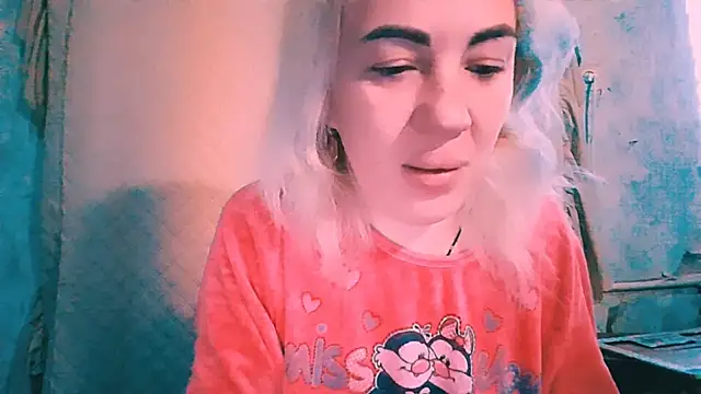 EmmaCat  online show from 11/02/25, 05:54