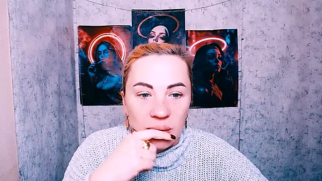 EmmaCat  online show from 11/04/25, 06:56