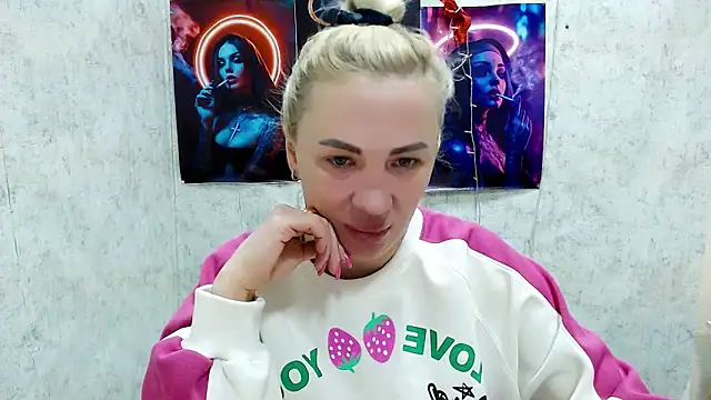 EmmaCat  online show from 02/24/26, 06:11