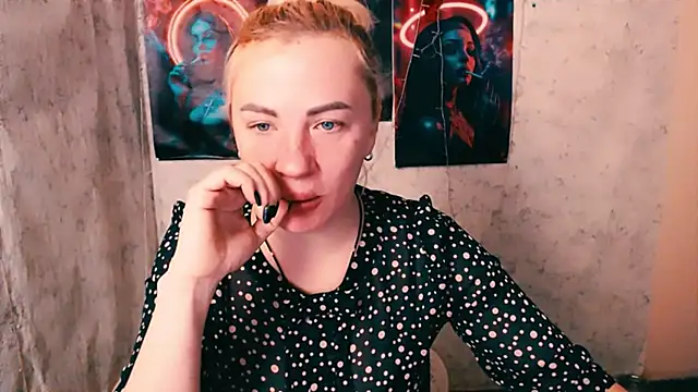 Snapshot of EmmaCat_ chatting on 03/04/26, 05:35 EmmaCat online show from 03/04/26, 05:35