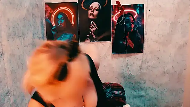 Snapshot of EmmaCat_ chatting on 03/09/26, 05:11 EmmaCat online show from 03/09/26, 05:11