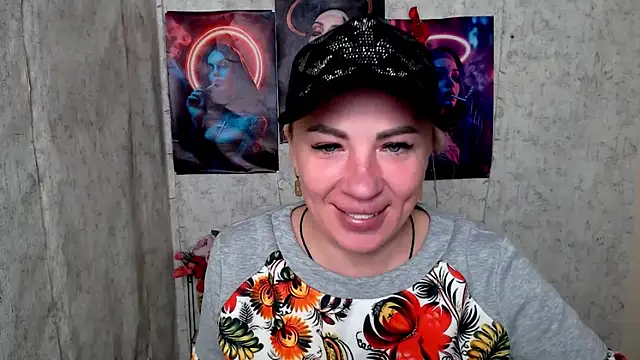 Snapshot of EmmaCat_ chatting on 04/11/26, 04:50 EmmaCat online show from 04/11/26, 04:50