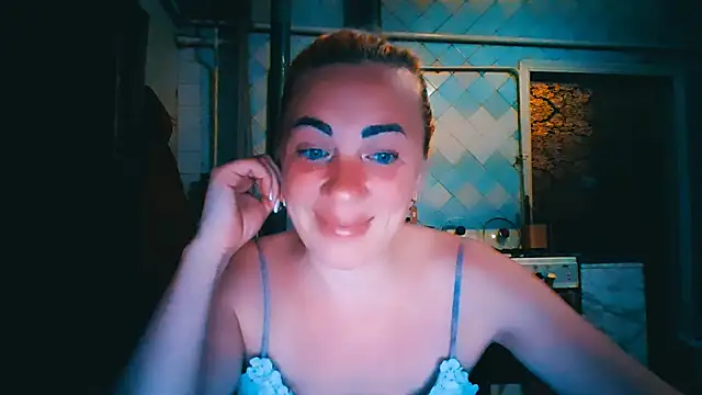 Snapshot of EmmaCat_ chatting on 06/07/26, 07:28 EmmaCat online show from 06/07/26, 07:28