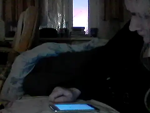 Snapshot of goodstyle chatting on 10/31/25, 02:40 goodstyle online show from 10/31/25, 02:40