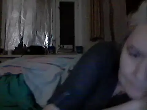 Snapshot of goodstyle chatting on 12/15/25, 10:03 goodstyle online show from 12/15/25, 10:03