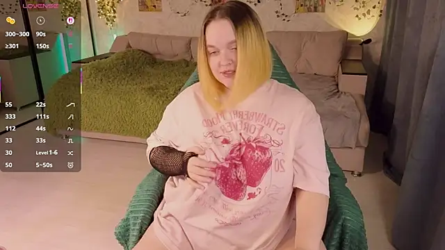 Aki nohana online show from 10/21/25, 02:40