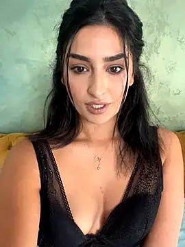 Snapshot of Mia_spicyy chatting on 10/26/25, 11:16 Mia spicyy online show from 10/26/25, 11:16