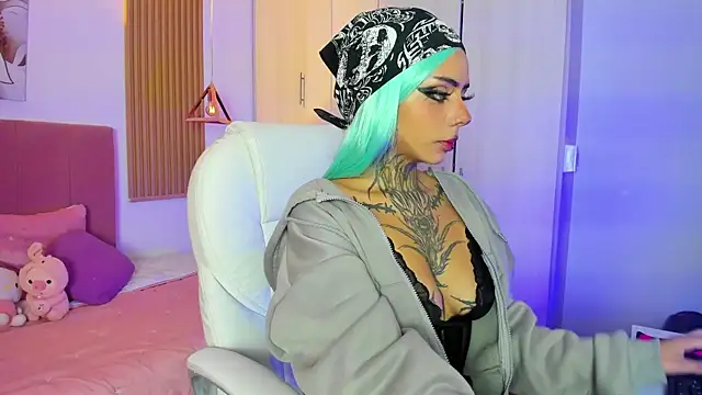 KoraRousee online show from 10/06/25, 01:30