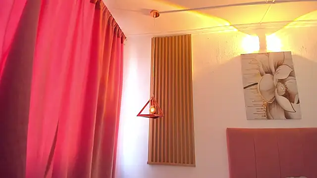 KoraRousee online show from 11/02/25, 01:24