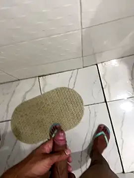 Snapshot of Morenolatino881 chatting on 12/01/25, 11:21 Morenolatino881 online show from 12/01/25, 11:21