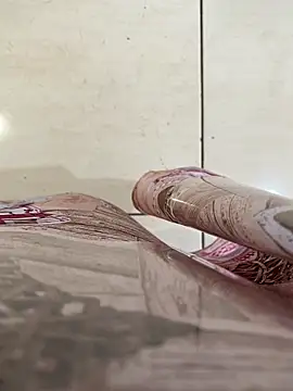 Snapshot of Morenolatino881 chatting on 04/04/26, 02:03 Morenolatino881 online show from 04/04/26, 02:03