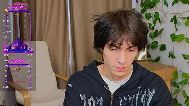 va1ora online show from 09/21/25, 12:18