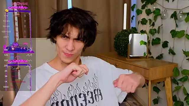 va1ora online show from 09/25/25, 12:20