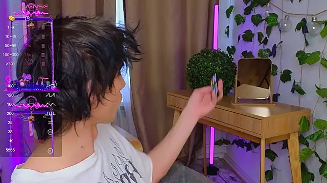 va1ora online show from 09/28/25, 12:21