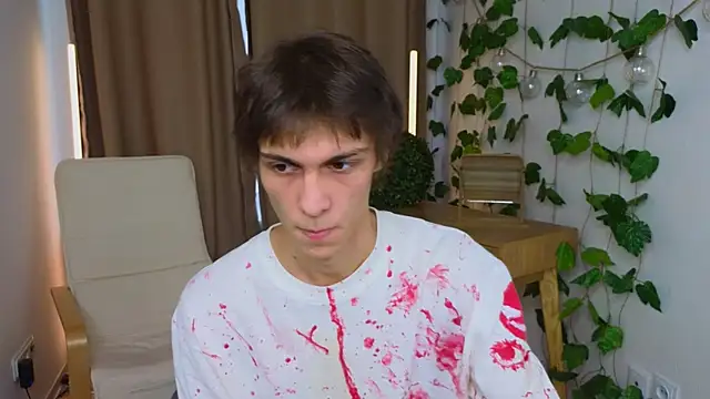 va1ora online show from 10/18/25, 12:39