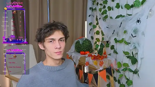 va1ora online show from 10/24/25, 12:23