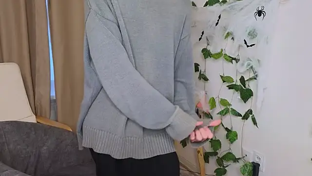 va1ora online show from 10/25/25, 12:23