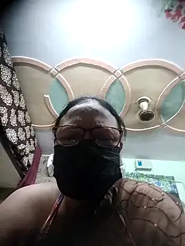 thehotlady online show from 10/03/25, 05:37