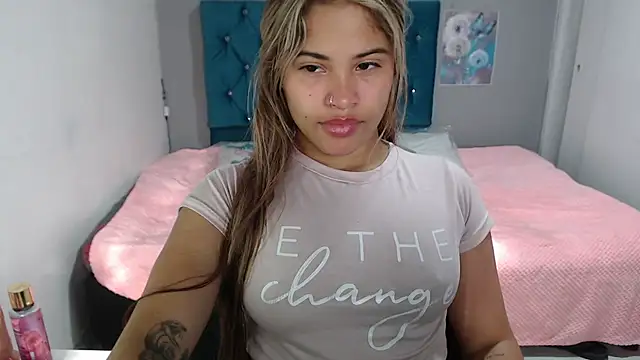 Snapshot of mia_sexgirl chatting on 07/15/26, 12:21 mia sexgirl online show from 07/15/26, 12:21
