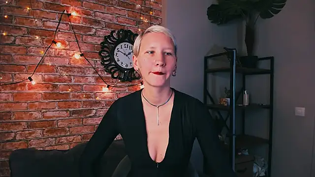 Kim Waite online show from 09/18/25, 02:19