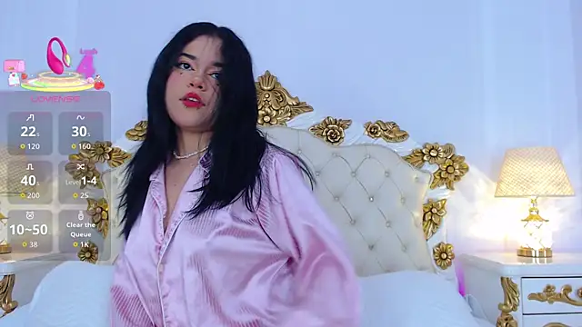 AryCorinne online show from 10/12/25, 03:05