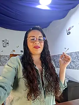 Snapshot of zamy_x chatting on 04/05/26, 08:44 zamy x online show from 04/05/26, 08:44