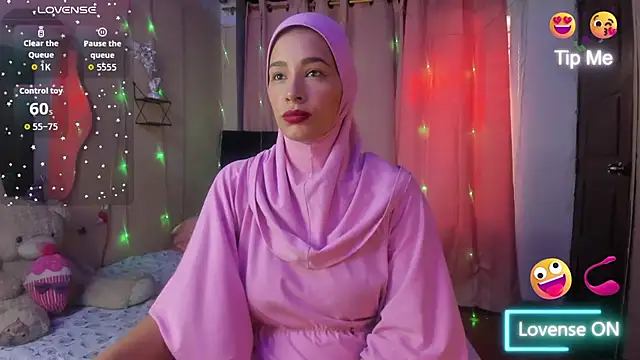 ShanaJamil online show from 11/15/25, 12:02