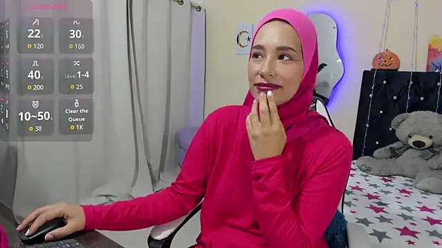 Snapshot of ShanaJamil chatting on 03/05/26, 12:01 ShanaJamil online show from 03/05/26, 12:01