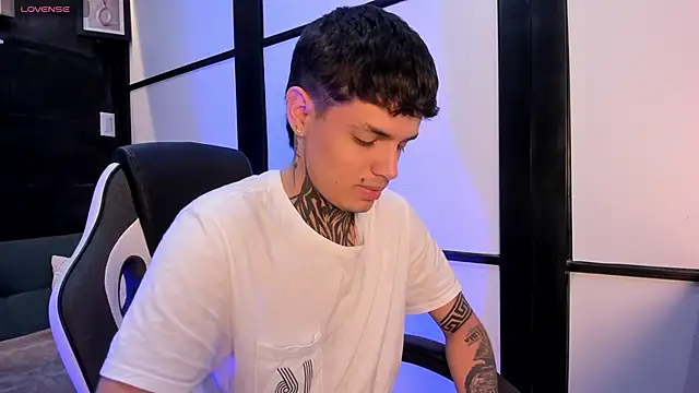 Declan-Fox online show from 10/04/25, 01:20