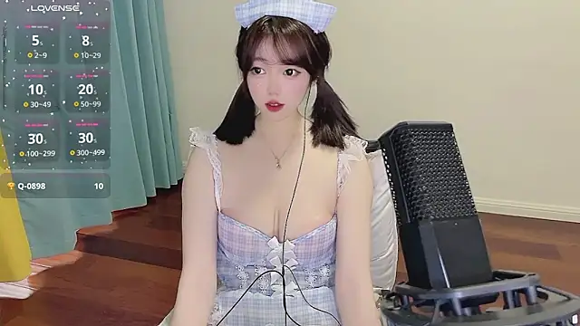 Lucky Cici online show from 12/21/25, 12:18