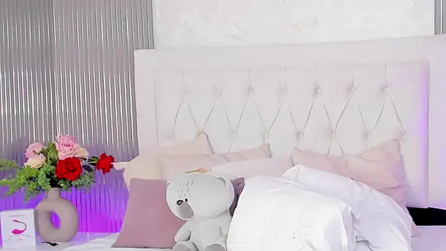 MelodySweetHoney online show from 11/18/25, 03:27