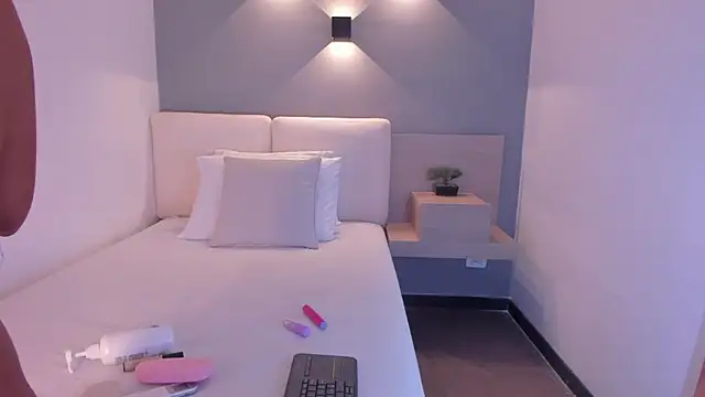 selena monroy online show from 11/07/25, 11:21