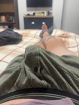 Snapshot of tdjw92 chatting on 12/01/25, 04:34 tdjw92 online show from 12/01/25, 04:34