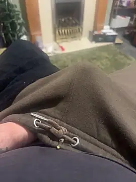 Snapshot of tdjw92 chatting on 12/15/25, 08:57 tdjw92 online show from 12/15/25, 08:57