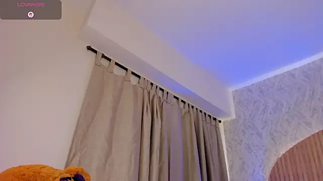 Sophiie Belle online show from 09/30/25, 08:36