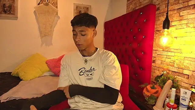 CoffeNaughty nom online show from 10/23/25, 04:12