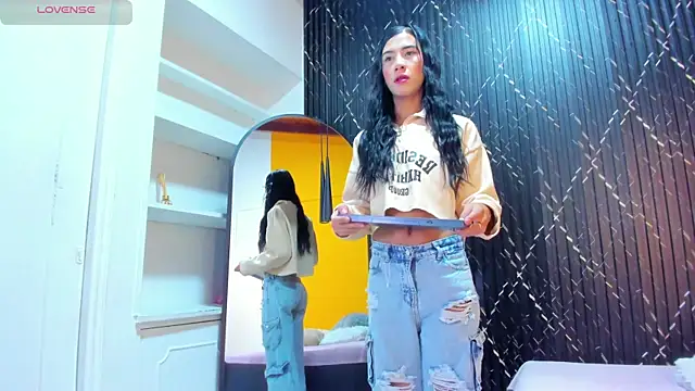 Miss Ariaa online show from 10/16/25, 11:44