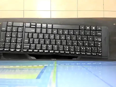 naty lan11 online show from 10/18/25, 01:45