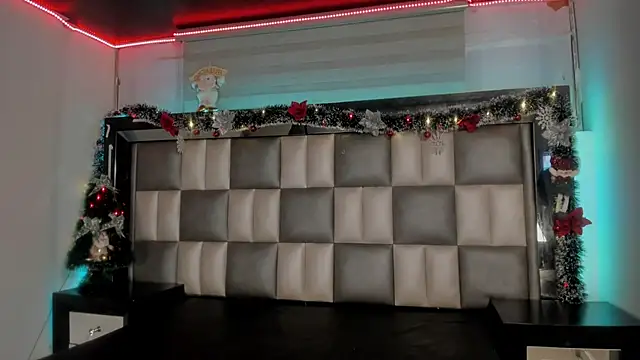 Snapshot of abbiecollins_js chatting on 12/16/25, 03:11 abbiecollins js online show from 12/16/25, 03:11