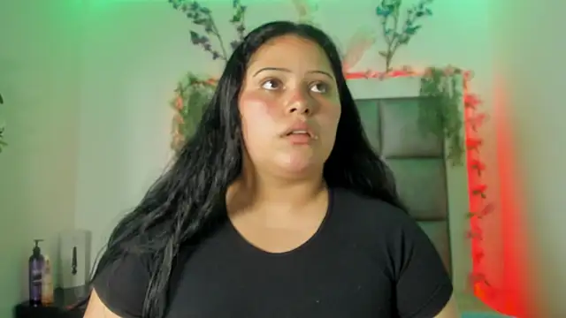 Snapshot of abbiecollins_js chatting on 03/06/26, 04:20 abbiecollins js online show from 03/06/26, 04:20