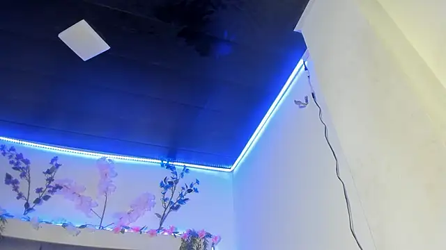 Snapshot of abbiecollins_js chatting on 03/25/26, 04:51 abbiecollins js online show from 03/25/26, 04:51