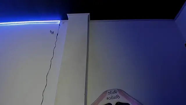 Snapshot of abbiecollins_js chatting on 04/03/26, 04:32 abbiecollins js online show from 04/03/26, 04:32