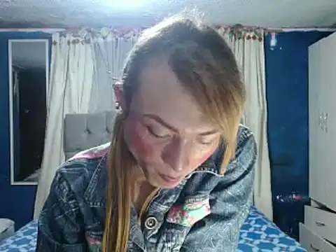 Snapshot of skarleth_hot21 chatting on 10/09/25, 01:47 skarleth hot21 online show from 10/09/25, 01:47