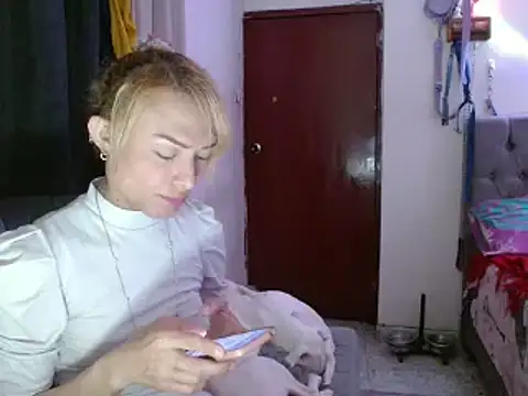 Snapshot of skarleth_hot21 chatting on 02/02/26, 08:18 skarleth hot21 online show from 02/02/26, 08:18